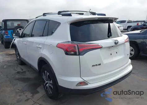 2017 Toyota Rav4 Le z USA, uszkodzony, nr VIN JTMZFREV4HJ132084